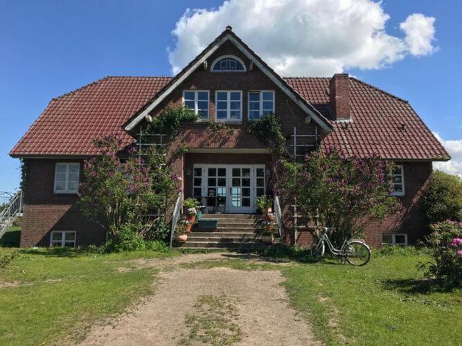 Cosy Apartment In Semlow Germany With Garden Экстерьер фото