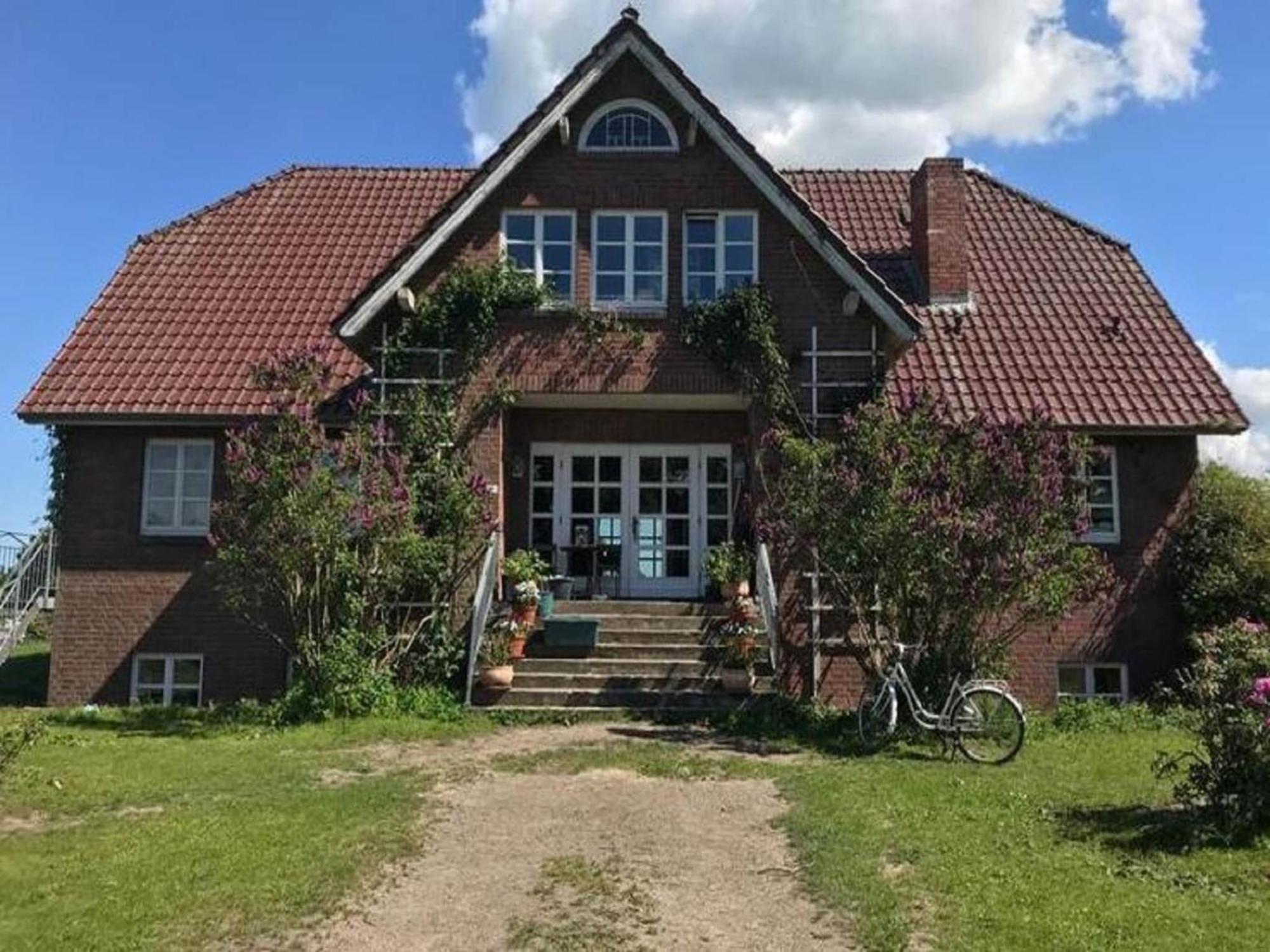 Cosy Apartment In Semlow Germany With Garden Экстерьер фото
